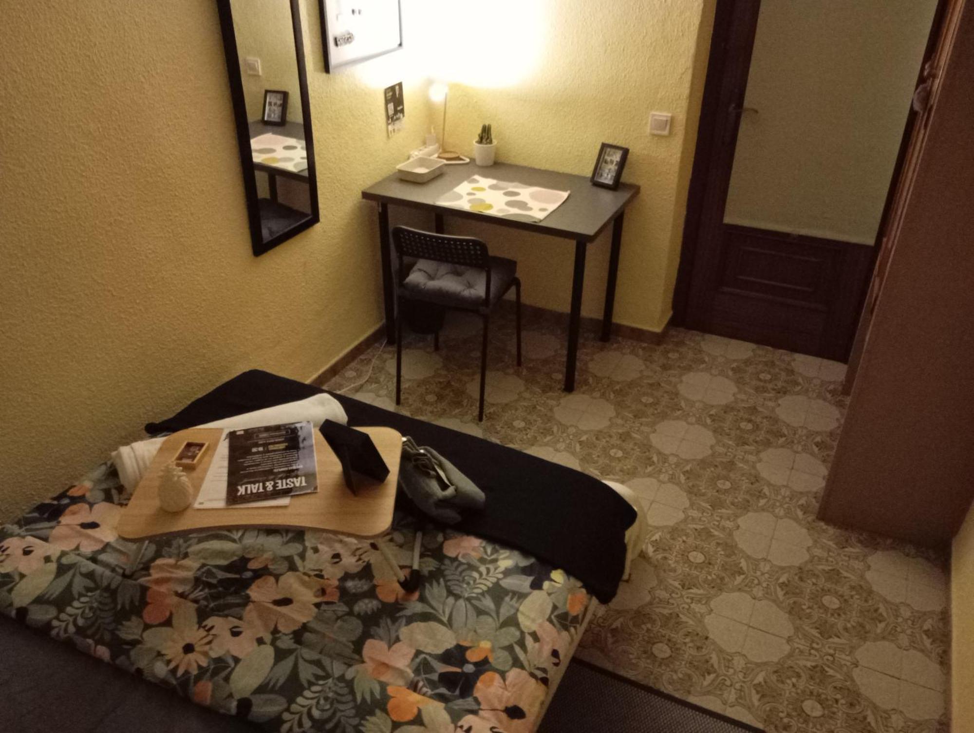 Gemuetliches Zimmer "Gold" Fuer 2 Personen Und Katzenliebhaber Valenza Esterno foto